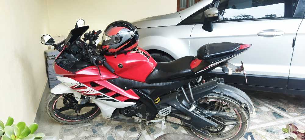 2015 Yamaha R15