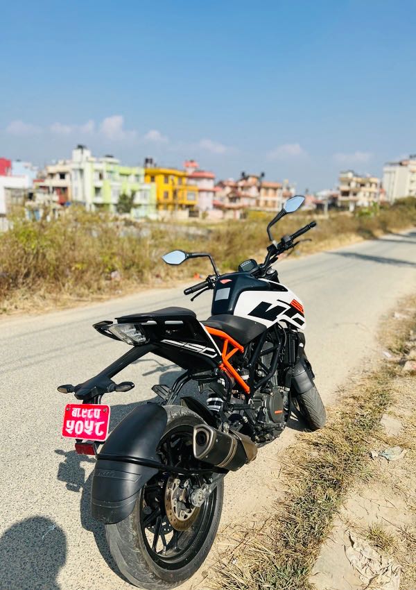 2018 KTM Duke 250, photo 3