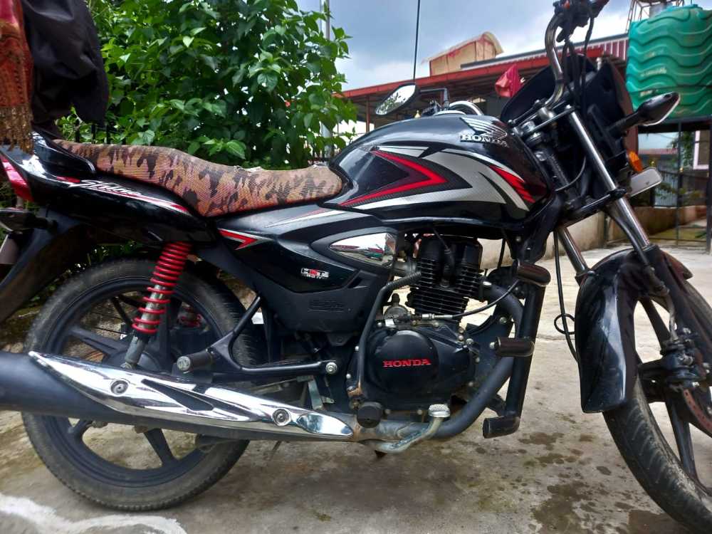 2021 Honda Shine, photo 2