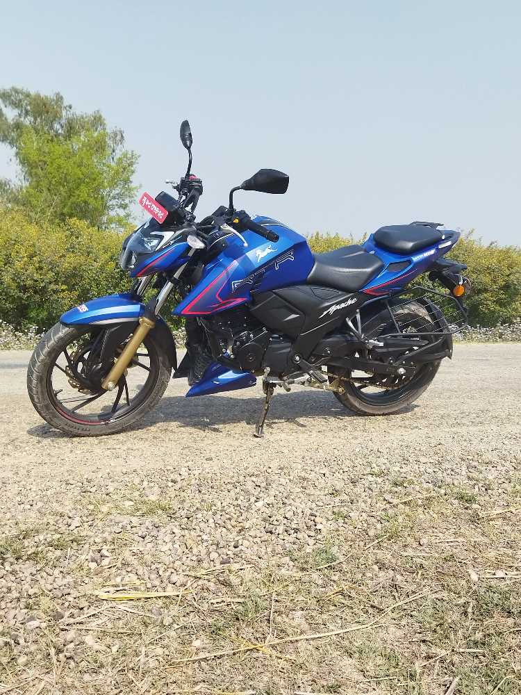 2020 TVS Apache RTR 160, photo 2