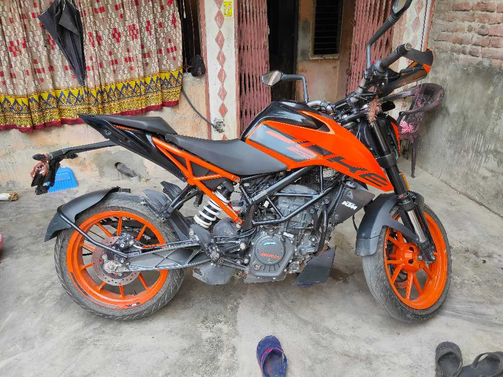 2022 KTM Duke 200, photo 4
