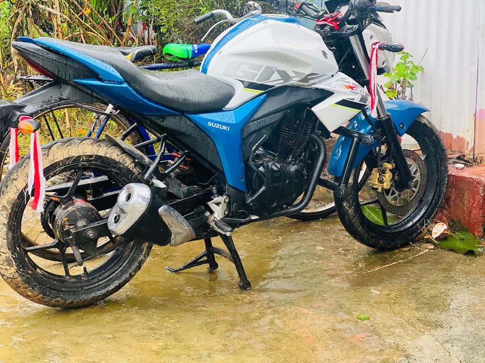 2015 Suzuki Gixxer 150, photo 3