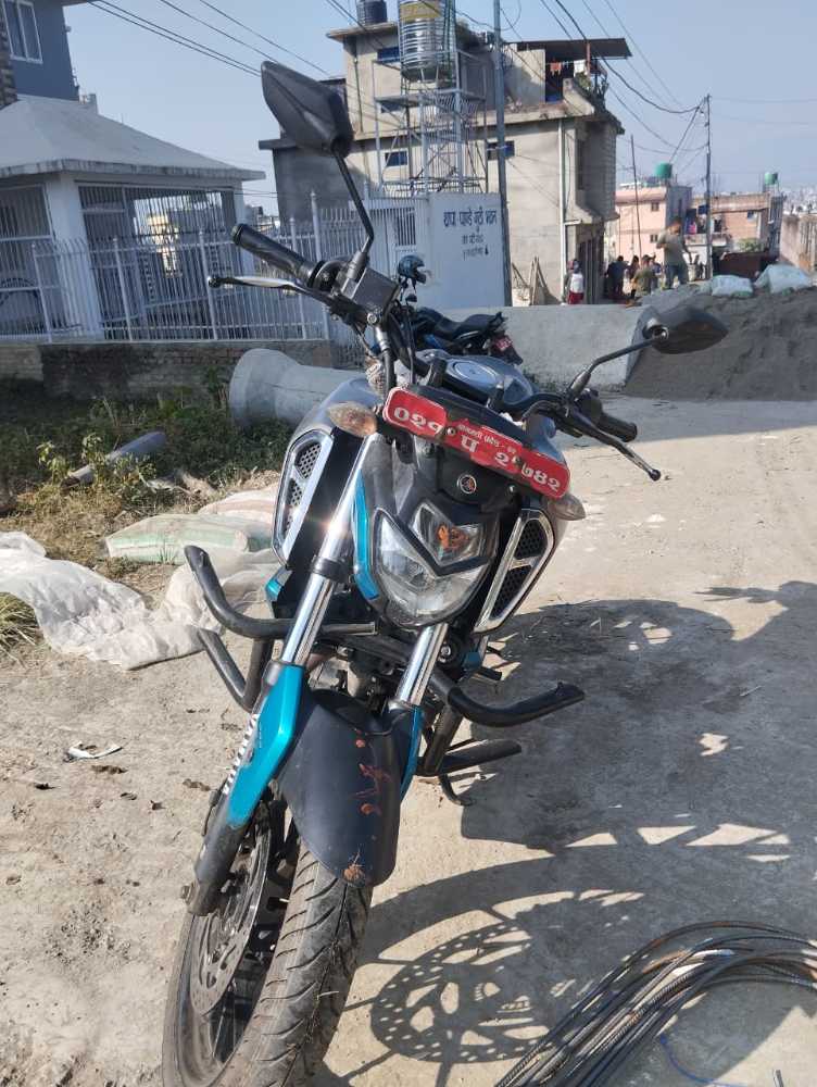 2020 Yamaha R15, photo 4