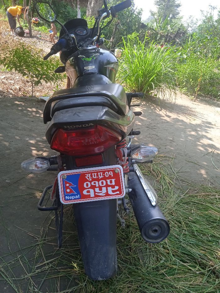 2020 Honda Shine, photo 3