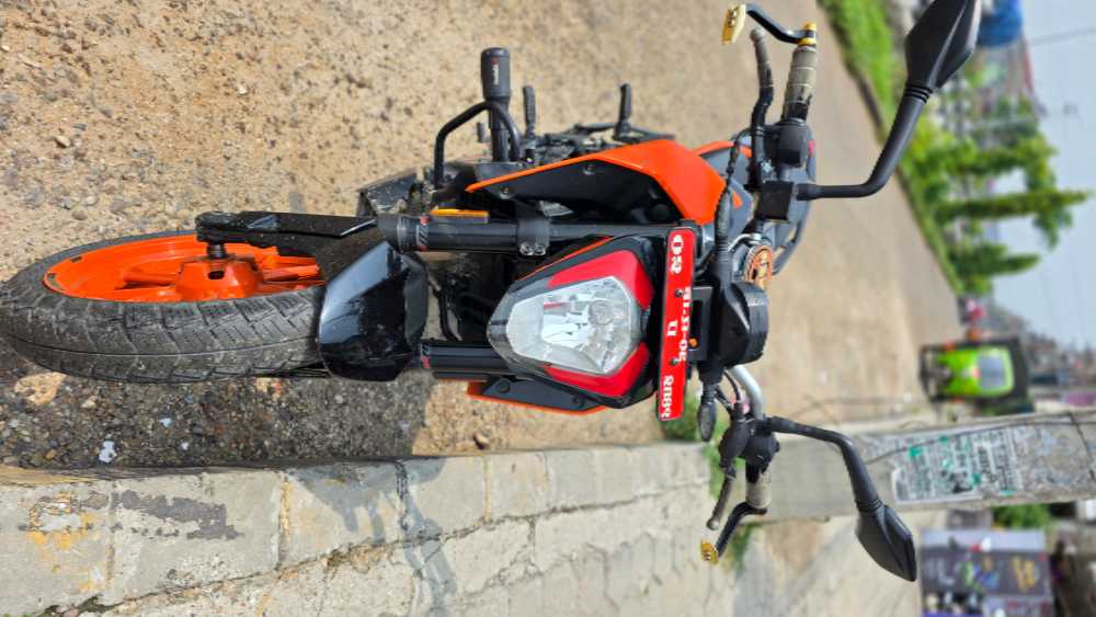 2022 KTM Duke 200, photo 3