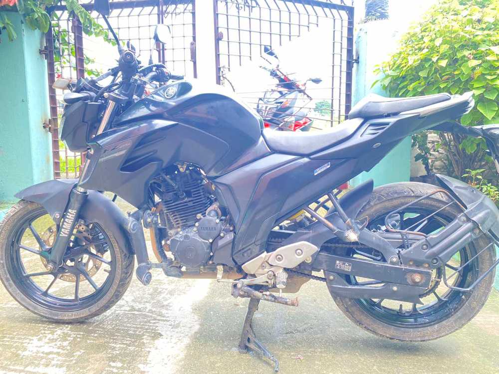 2018 Yamaha R15, photo 2