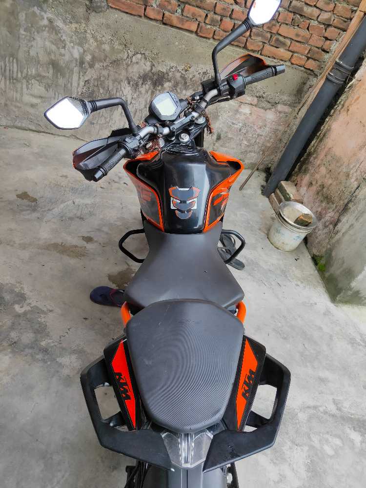 2022 KTM Duke 200