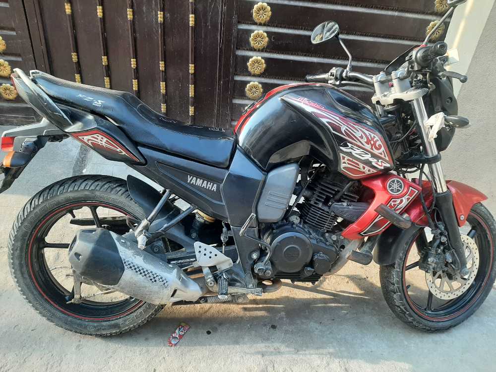 2014 Yamaha FZS, photo 2