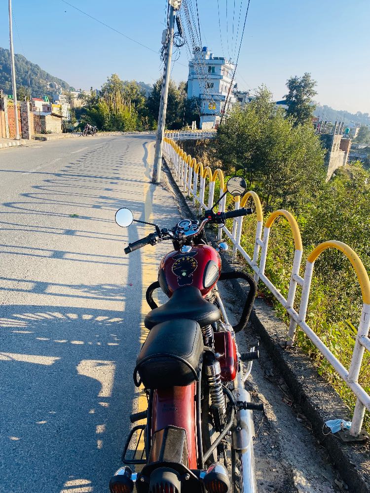 2017 Royal Enfield Classic 350, photo 2