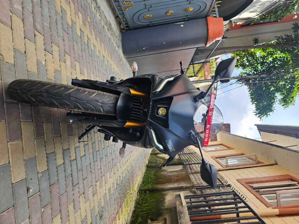 2023 Yamaha R15, photo 4