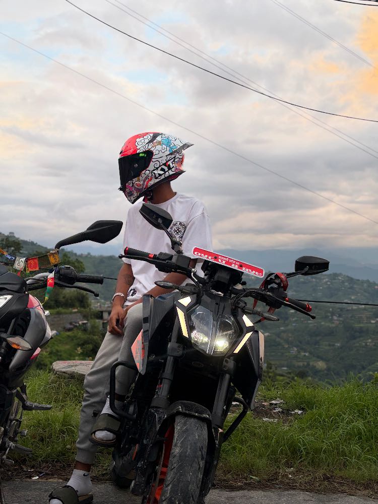 2025 KTM Duke 250
