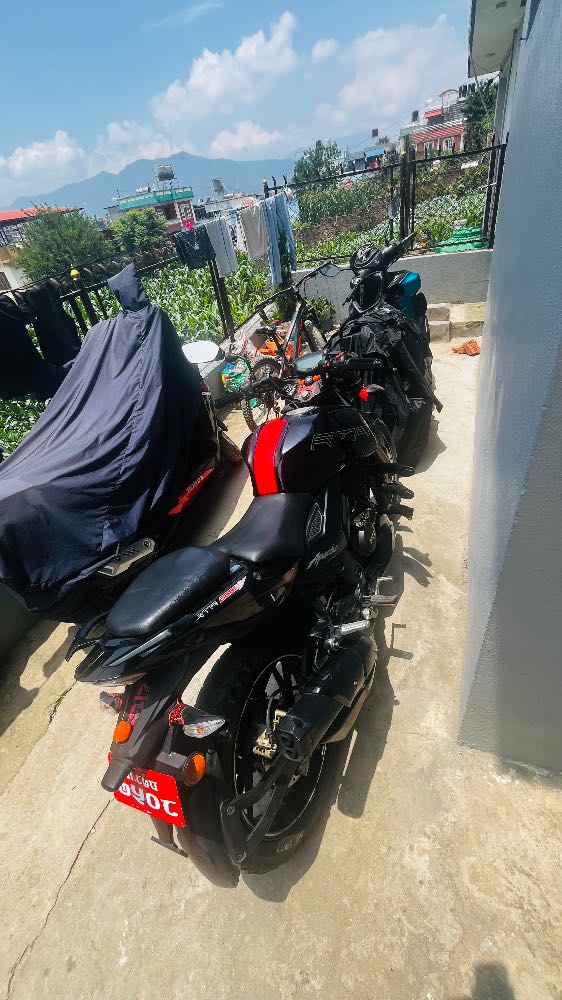 2017 TVS Apache RTR 200 4V