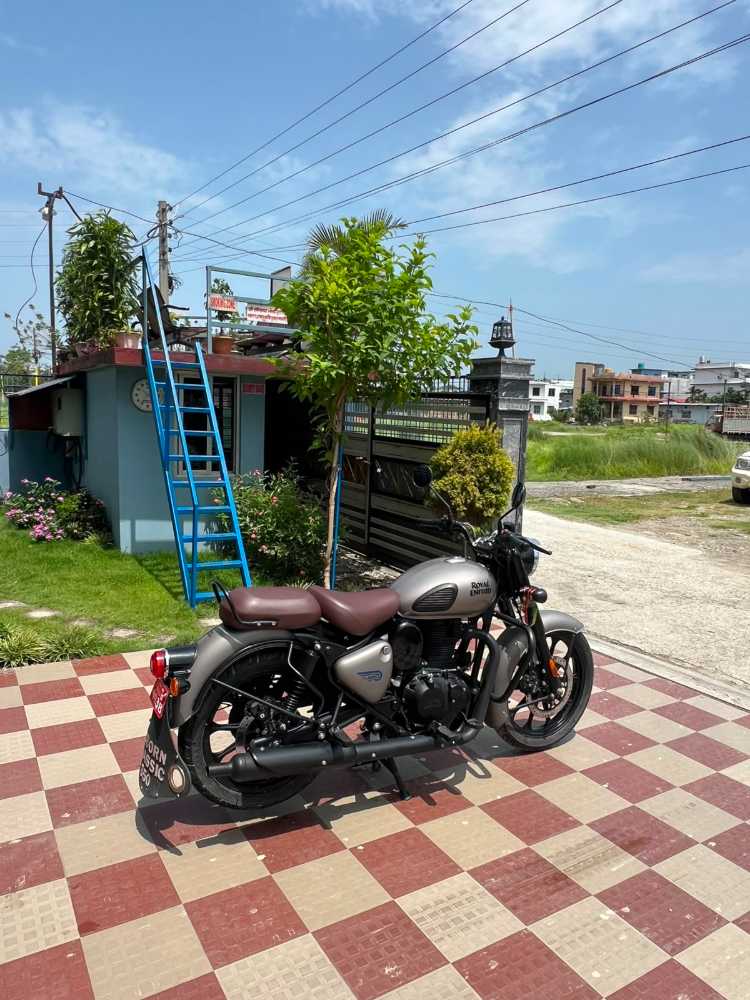 2024 Royal Enfield Classic 350, photo 4
