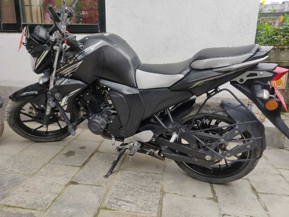 2018 Yamaha FZS, photo 2