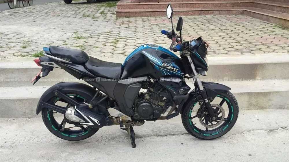 2016 Yamaha R15, photo 3