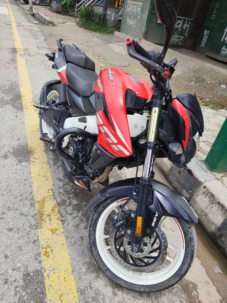 2022 Bajaj NS 200, photo 2