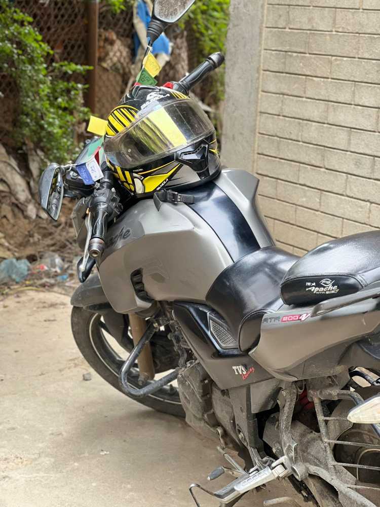 2018 TVS Apache RTR 160, photo 2