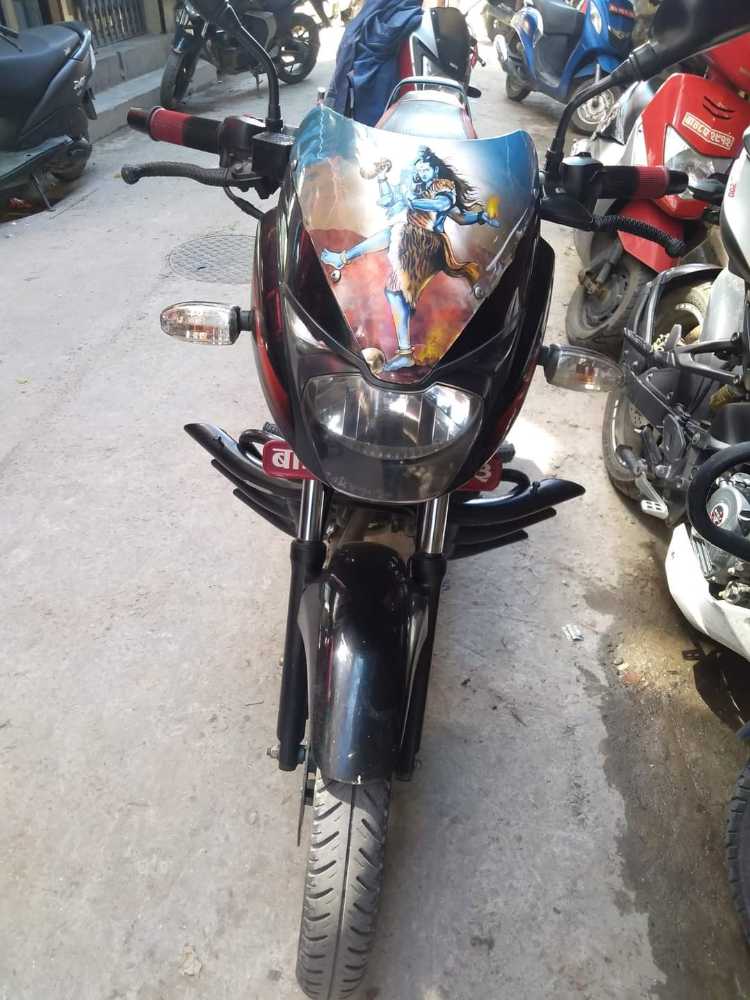 2017 Bajaj Plusar 150, photo 2
