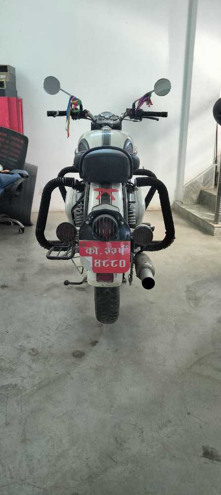 2018 Royal Enfield Classic 350, photo 2