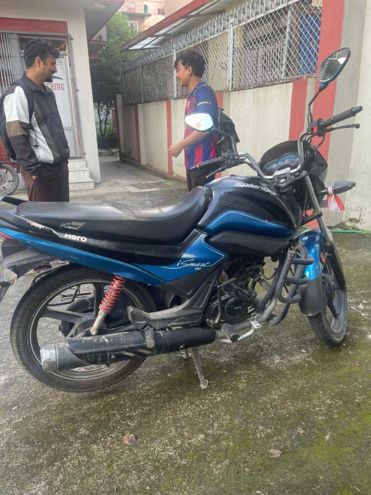 2017 Hero Splendor, photo 3