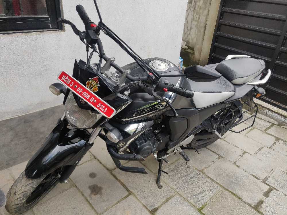 2018 Yamaha FZS