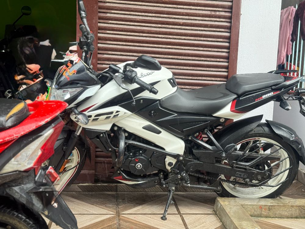 0 Bajaj Plusar 150