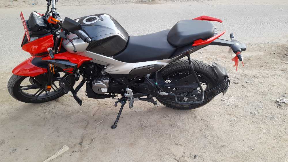 2024 Hero Xtreme, photo 3