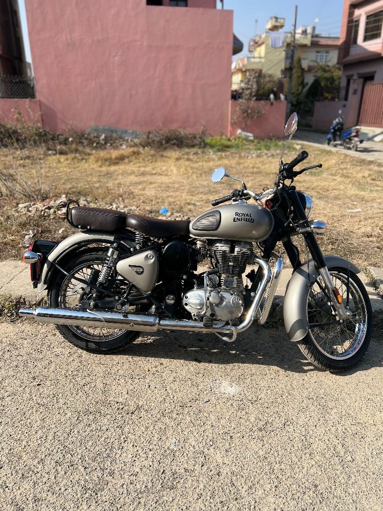 2021 Royal Enfield Classic 350, photo 3
