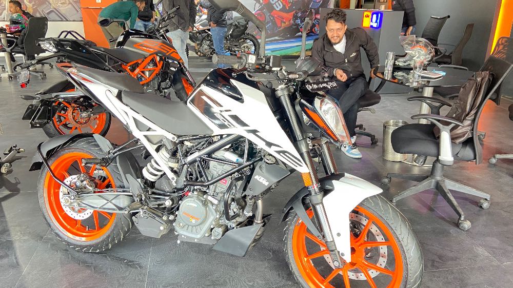 2022 KTM Duke 200, photo 2