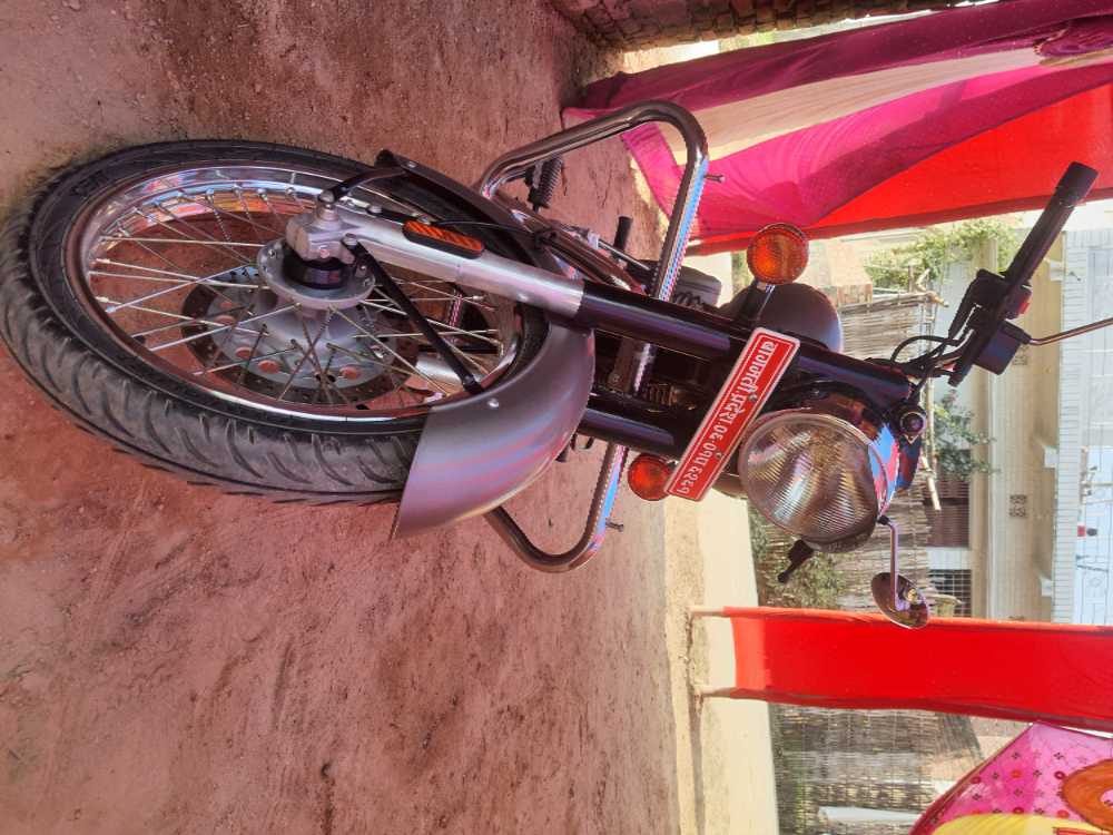 2021 Royal Enfield Classic 350, photo 3