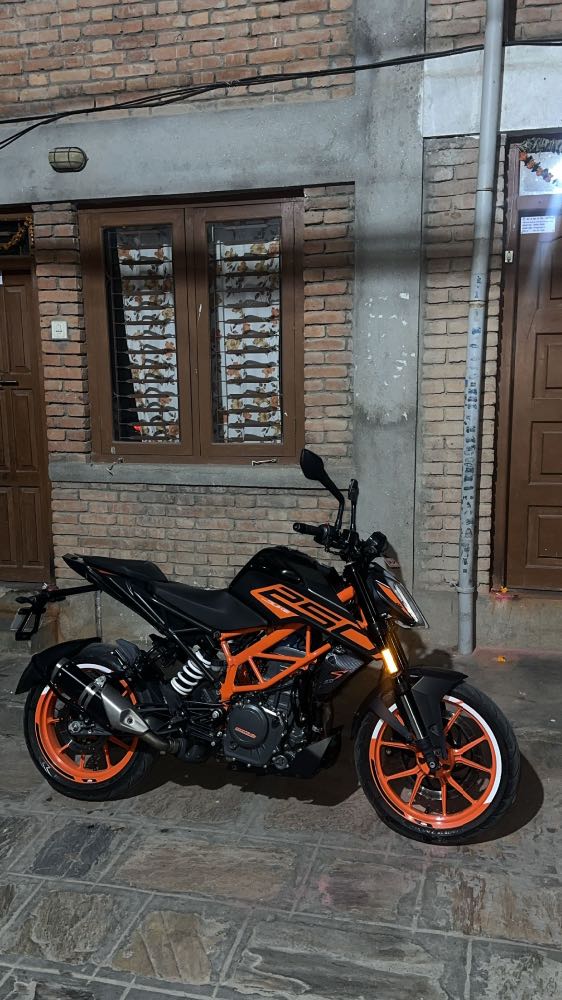 2023 KTM Duke 250