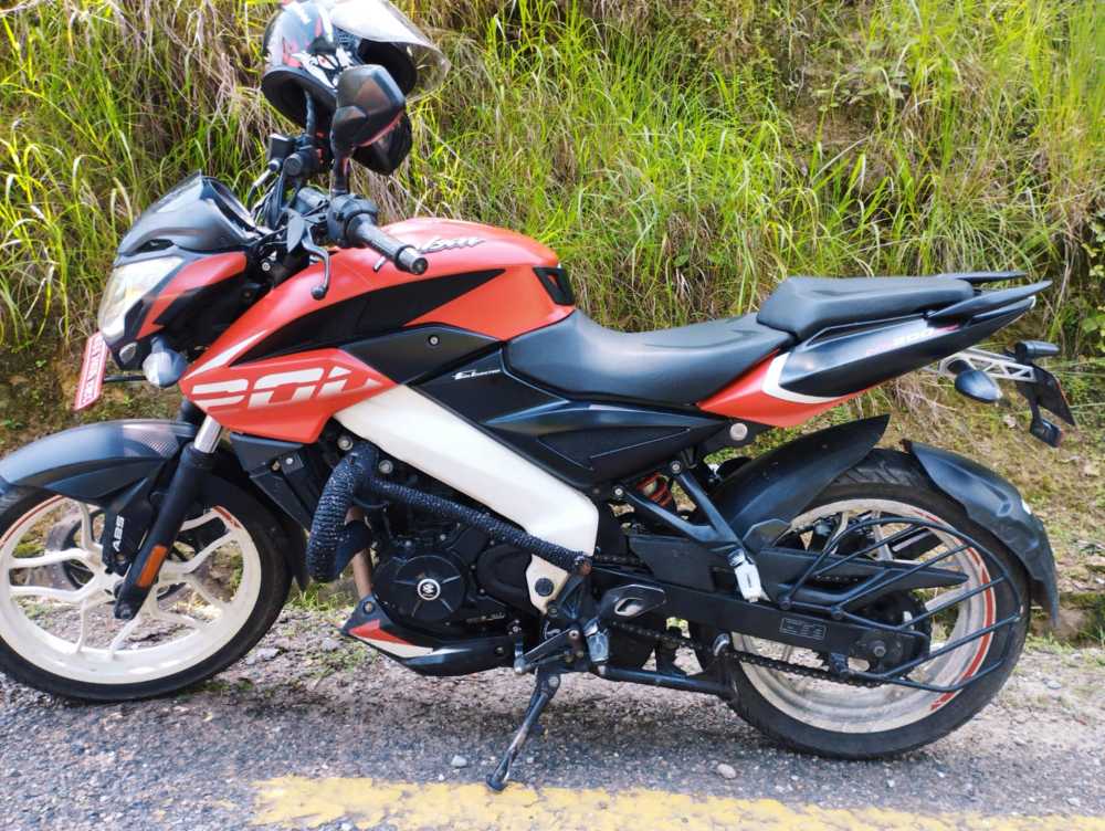 2020 Bajaj NS 200