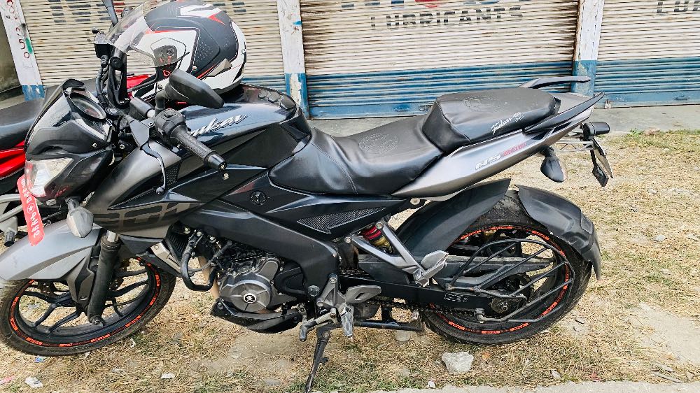 2017 Bajaj NS 200, photo 4