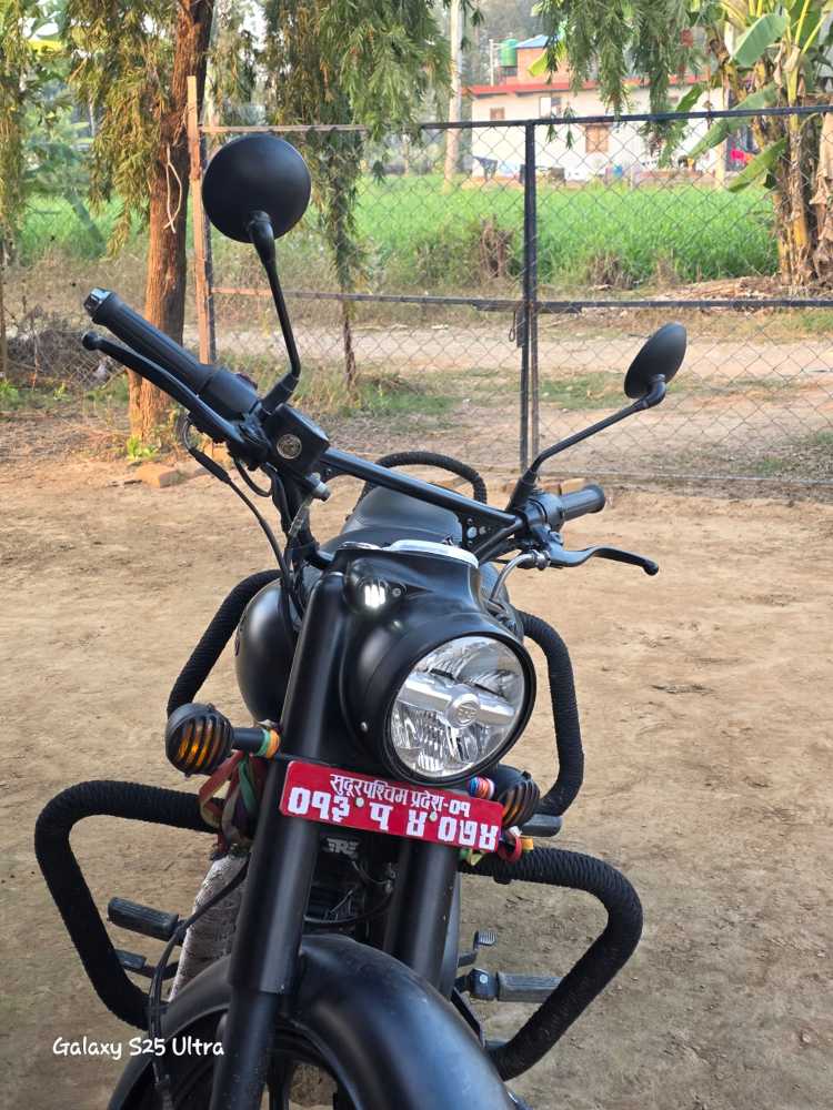 2025 Royal Enfield Classic 350, photo 2