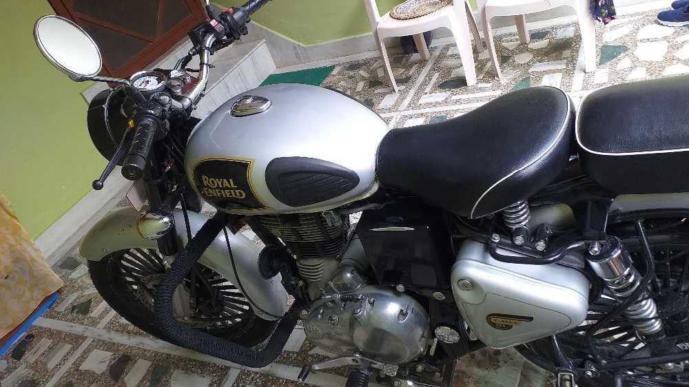 2017 Royal Enfield Classic 350, photo 2