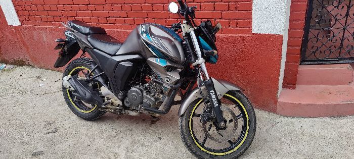 2019 Yamaha R15, photo 3