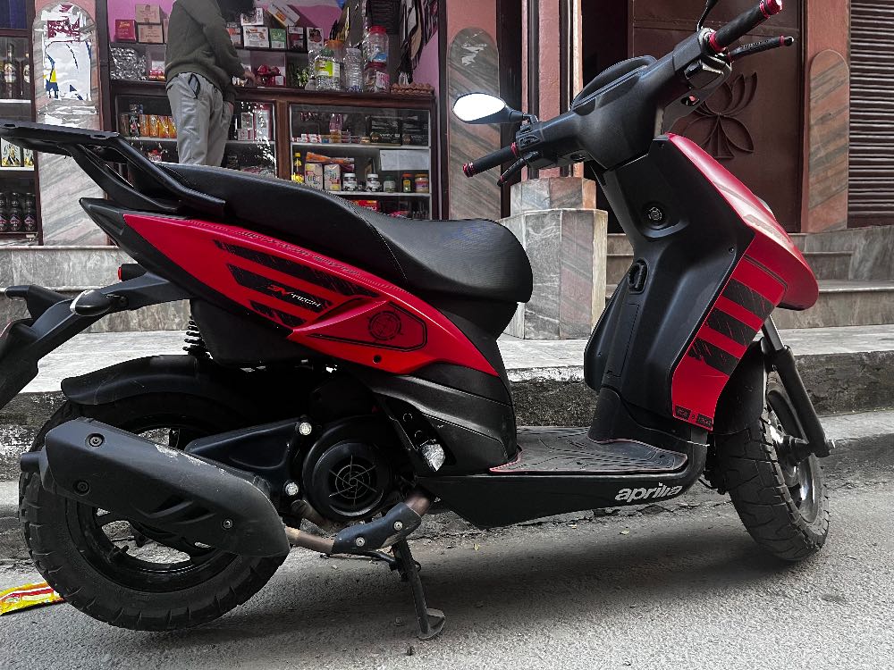 2025 Aprilia Storm 125, photo 3