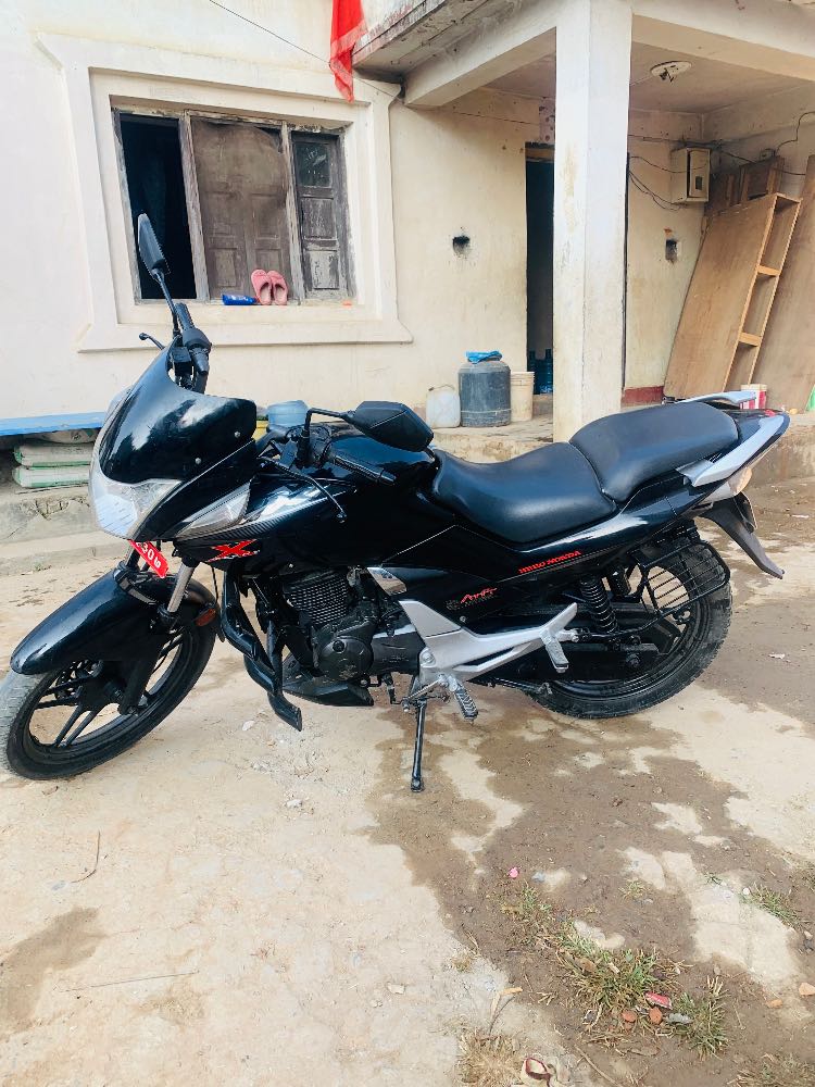 2012 Hero Cbz