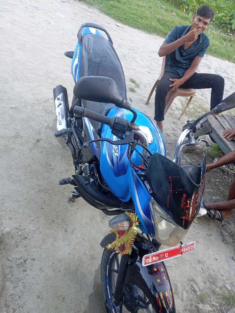 2014 Bajaj Discover 100, photo 4