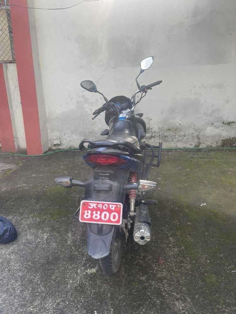 2017 Hero Splendor, photo 2