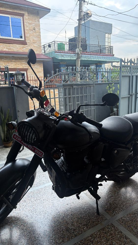 2025 Royal Enfield Classic 350, photo 2