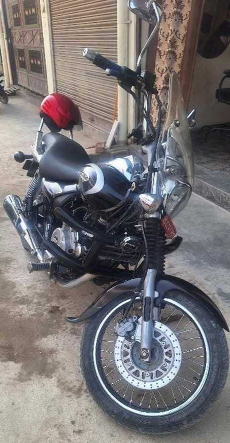2020 Bajaj Avenger 220