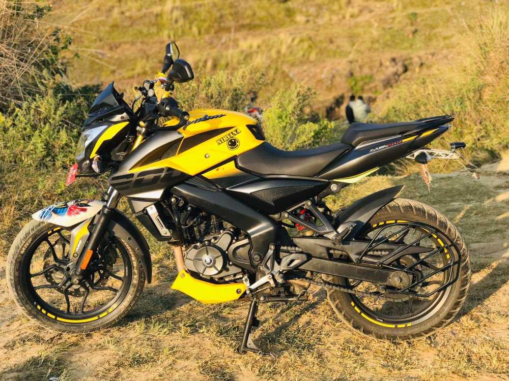 2020 Bajaj Plusar 150, photo 2