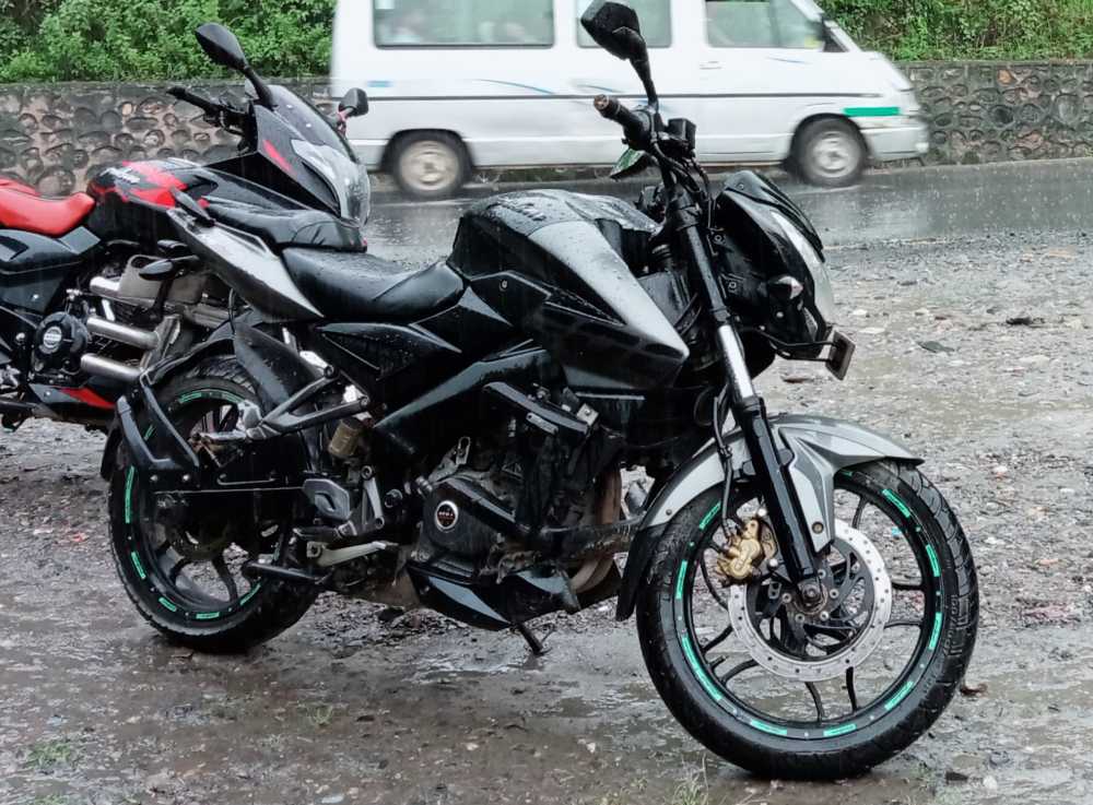 2016 Bajaj NS 200