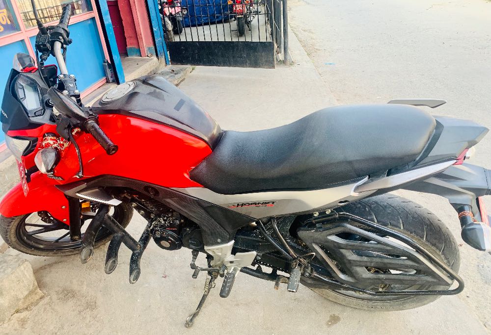 2016 Honda CB Hornet, photo 2