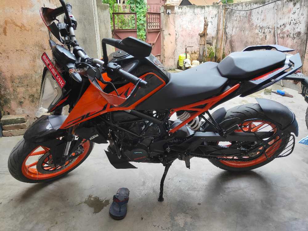 2022 KTM Duke 200, photo 3