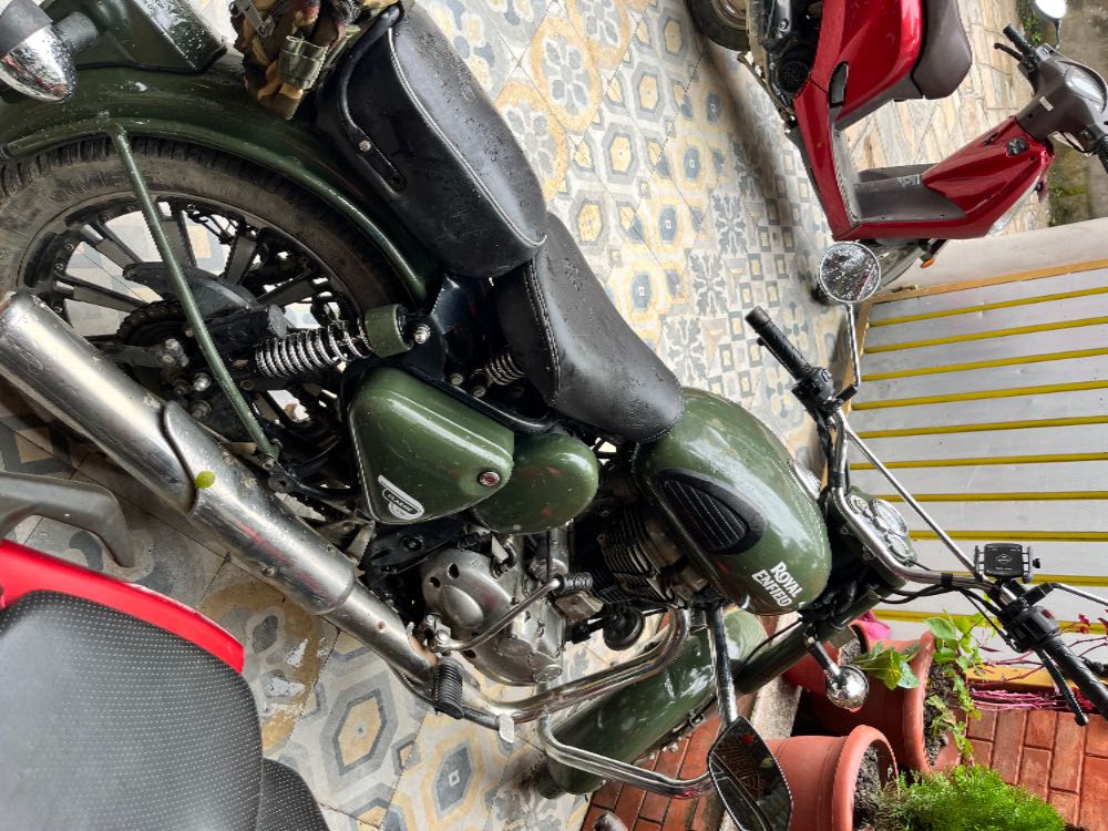 2017 Royal Enfield Classic 350, photo 2