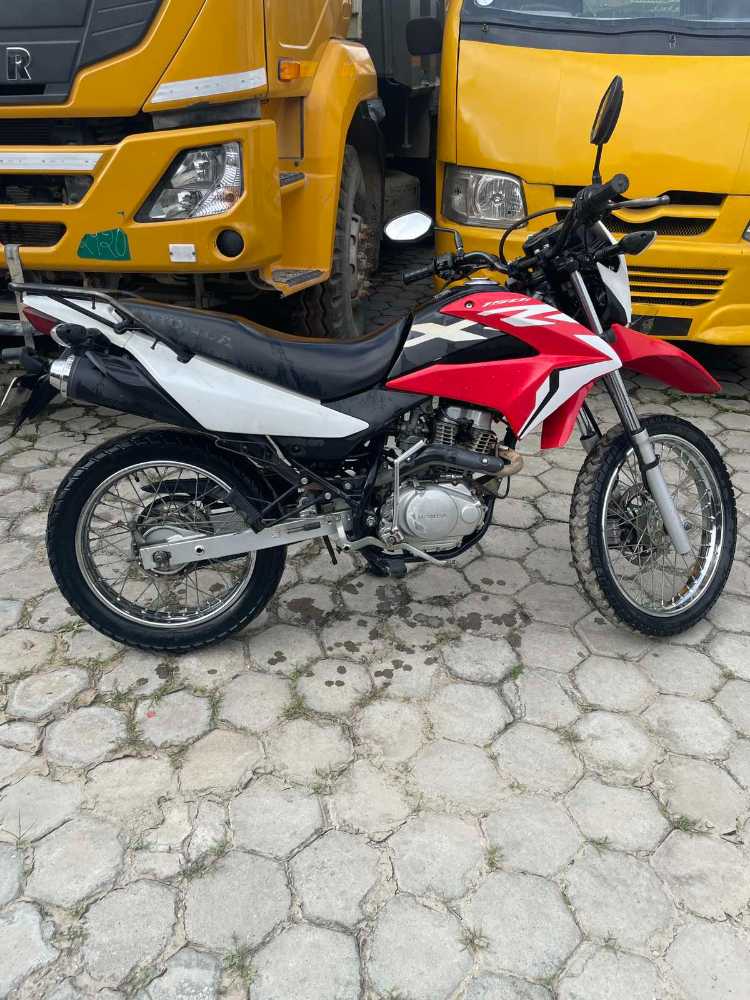 2017 Honda XR150L, photo 2