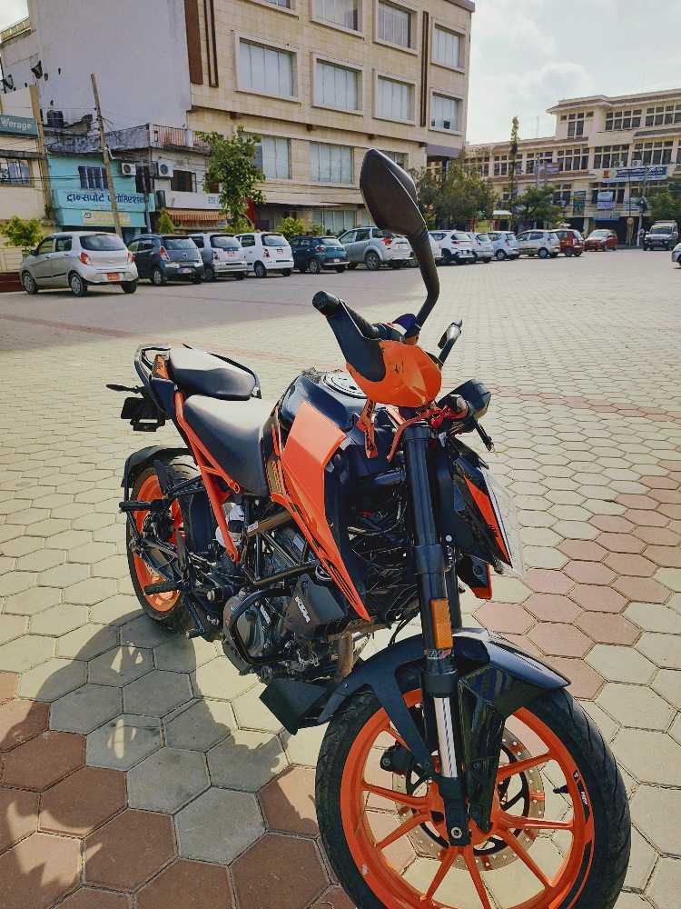 2022 KTM Duke 200, photo 4