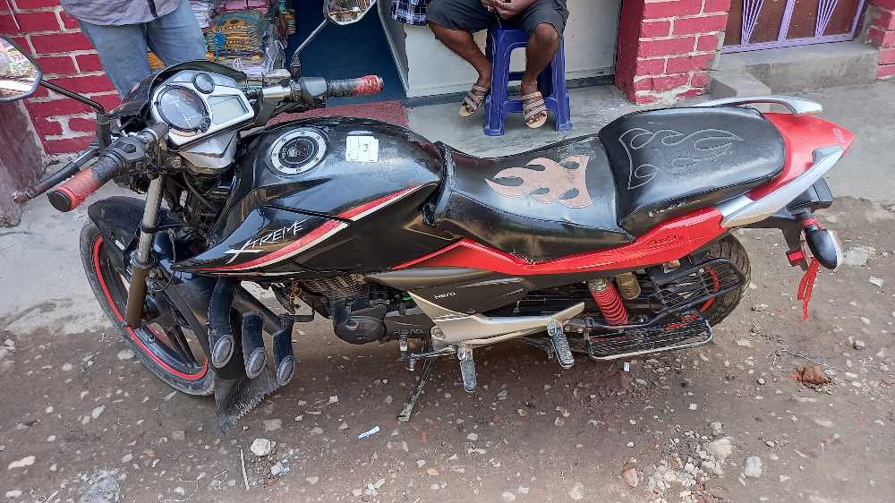 2015 Hero Xtreme, photo 3